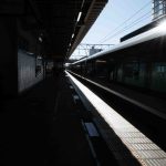 不思議な電車　240105 (1 - 1)